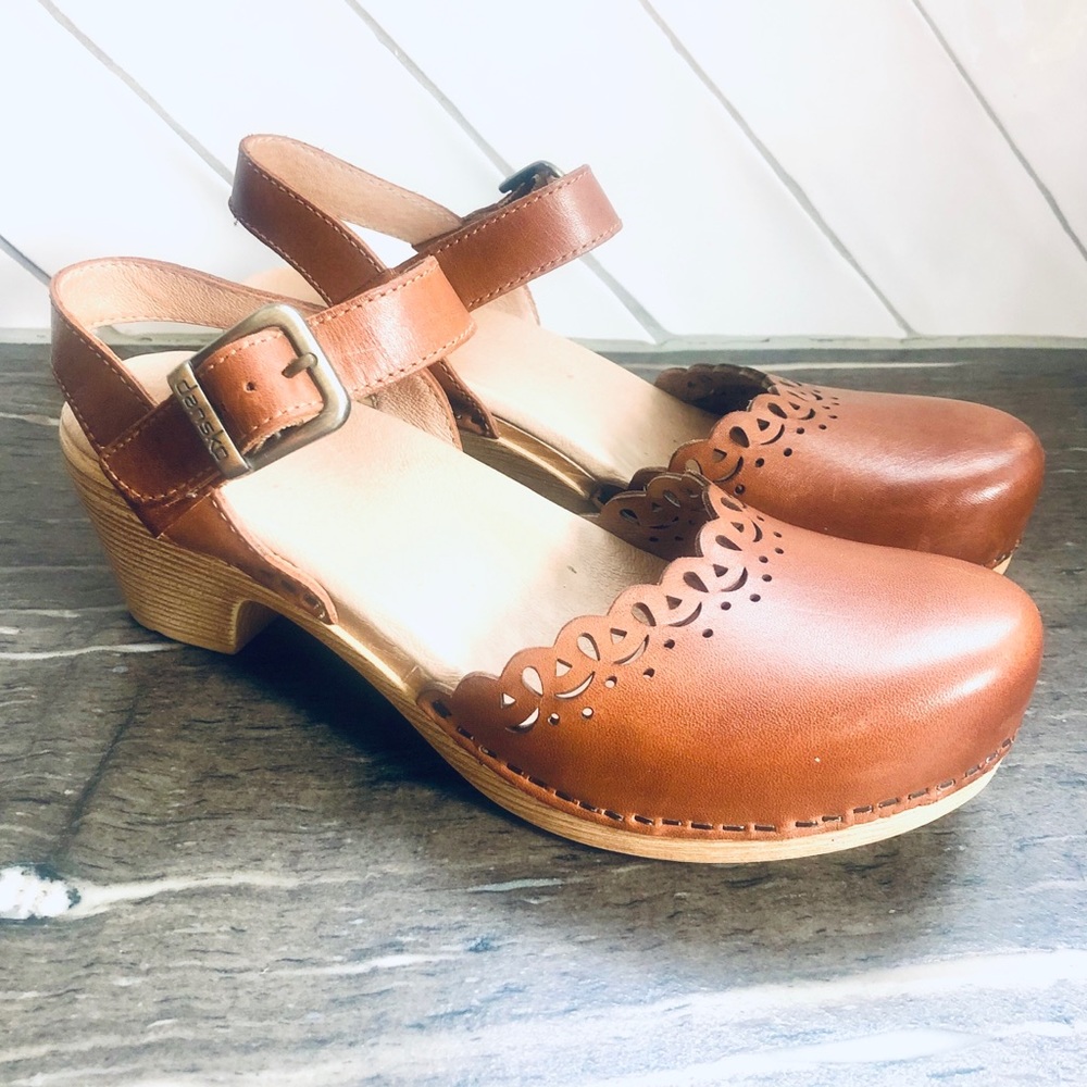 Dansko Marta Clog Platform Sandals Shoes EUC SZ 36